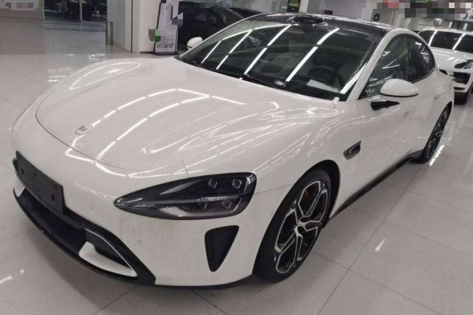 Xiaomi Auto SU7 2024