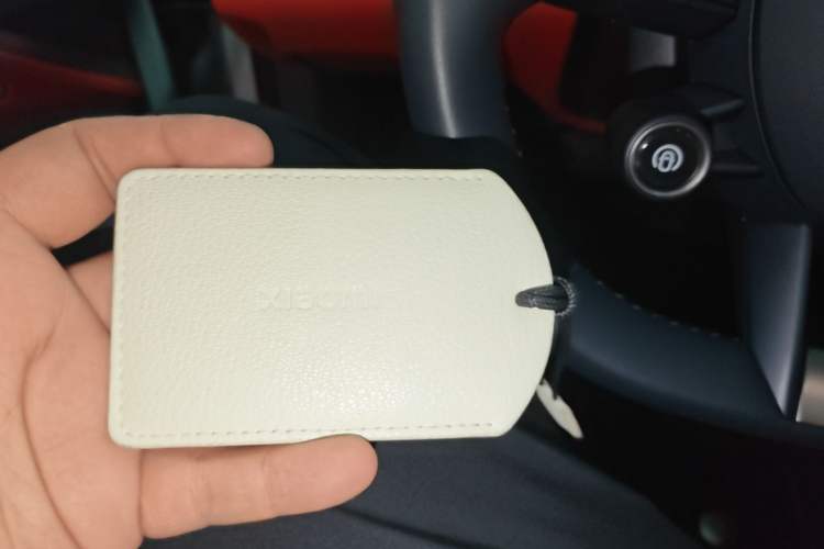 Used Xiaomi Auto SU7 2024 Rear-Drive Long-Range Intelligent Driving Version Vehicle Key