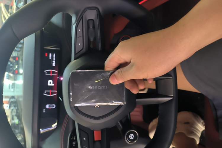 Used Xiaomi Auto SU7 2024 Rear-Drive Long-Range Intelligent Driving Version Vehicle Key