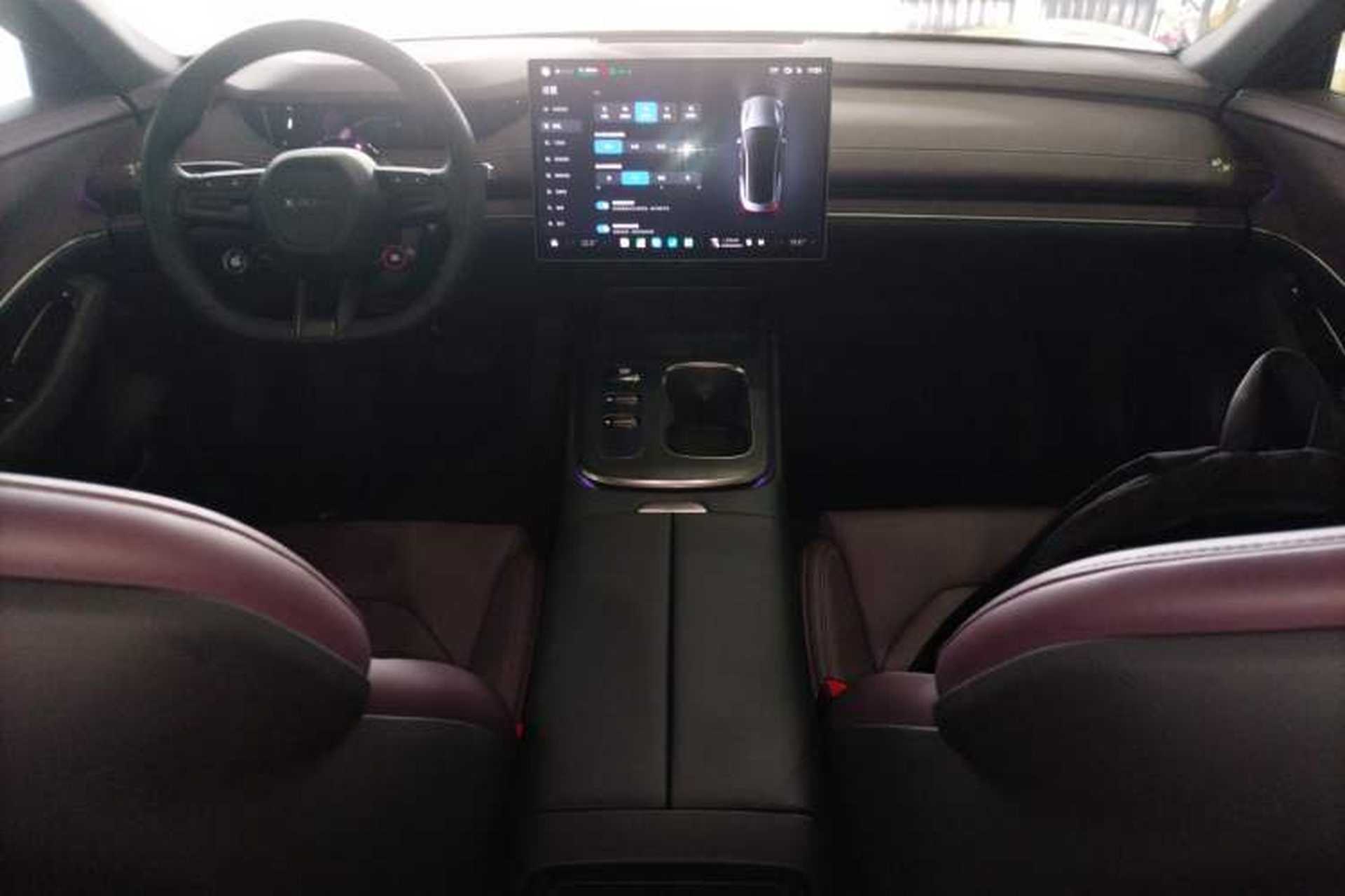 Used Xiaomi Auto SU7 2024 Rear-Drive Long-Range Intelligent Driving Version Center Console