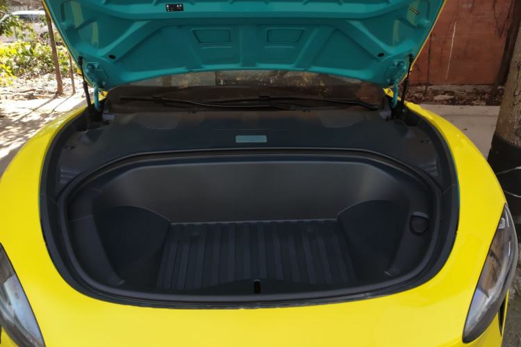 Used Xiaomi Auto SU7 2024 Rear-Drive Long-Range Intelligent Driving Version Engine Bay