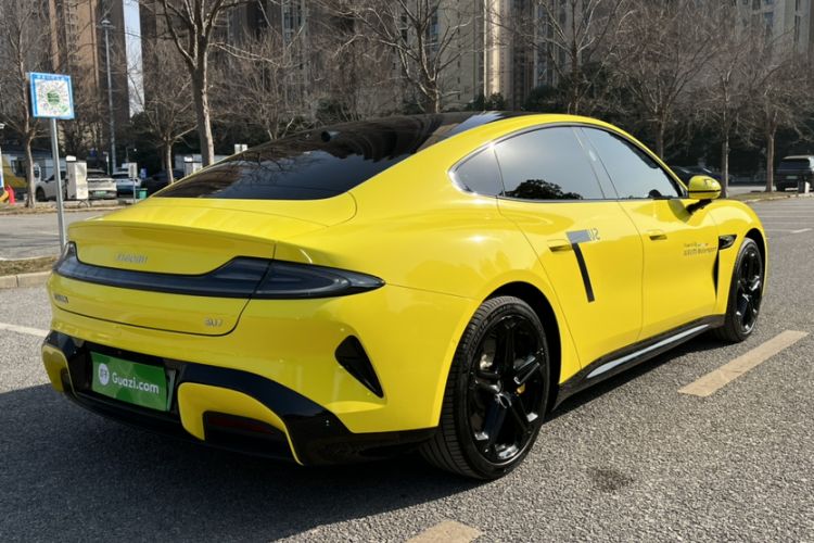 Used Xiaomi Auto SU7 2024 Rear-Drive Long-Range Intelligent Driving Version Exterior 3