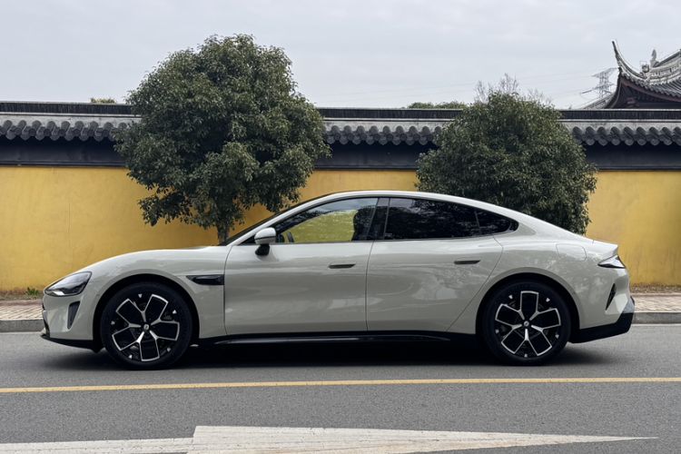 Used Xiaomi Auto SU7 2024 Rear-Drive Long-Range Intelligent Driving Version Exterior 3