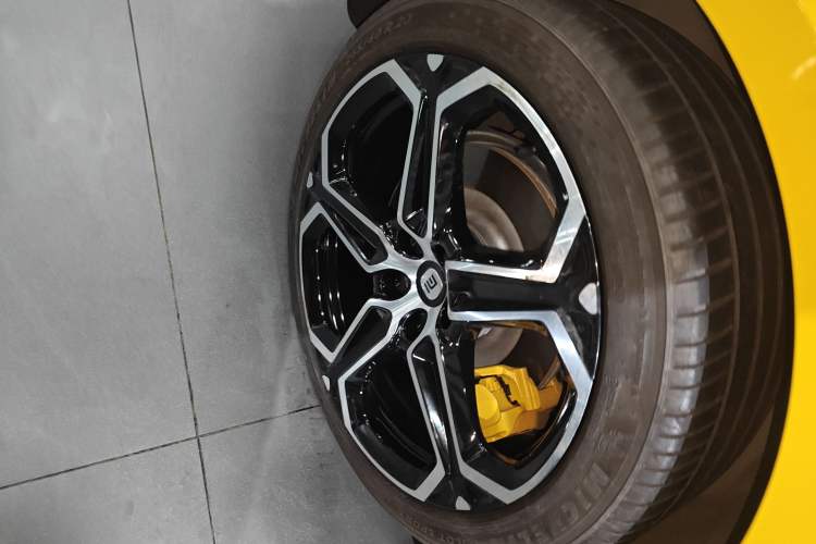 Used Xiaomi Auto SU7 2024 Four-Wheel Drive Ultra-Long Range Advanced Intelligent Driving Max Edition Exterior 8