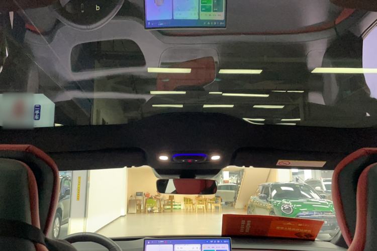 Used Xiaomi Auto SU7 2024 Four-Wheel Drive Ultra-Long Range Advanced Intelligent Driving Max Edition Headliner