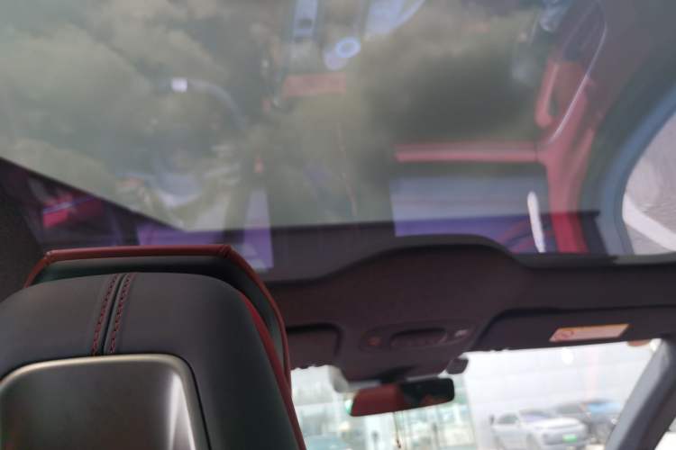 Used Xiaomi Auto SU7 2024 Rear-Drive Long-Range Intelligent Driving Version Headliner