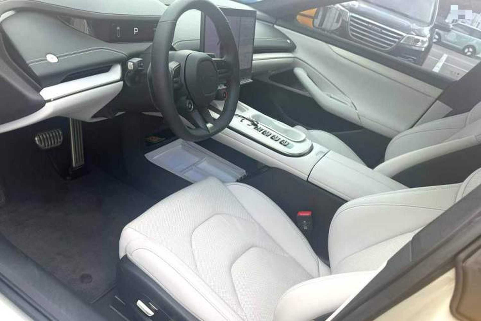 Used Xiaomi Auto SU7 2024 Four-Wheel Drive Ultra-Long Range Advanced Intelligent Driving Max Edition Interior 1