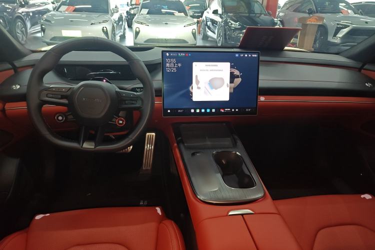 Used Xiaomi Auto SU7 2024 Four-Wheel Drive Ultra-Long Range Advanced Intelligent Driving Max Edition Interior 2