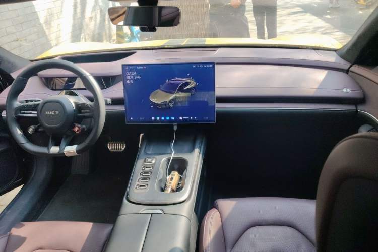 Used Xiaomi Auto SU7 2024 Four-Wheel Drive Ultra-Long Range Advanced Intelligent Driving Max Edition Interior 2
