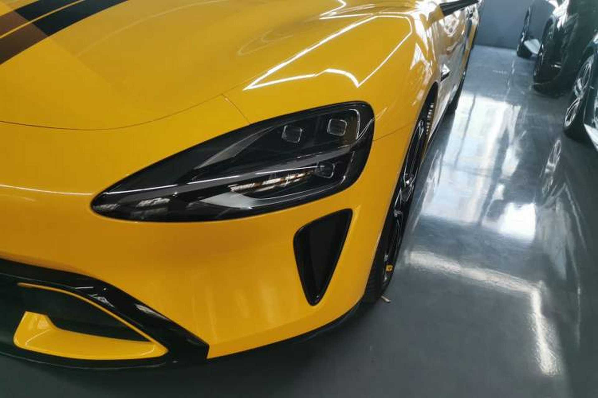 Used Xiaomi Auto SU7 2024 Four-Wheel Drive Ultra-Long Range Advanced Intelligent Driving Max Edition Left Front Headlight