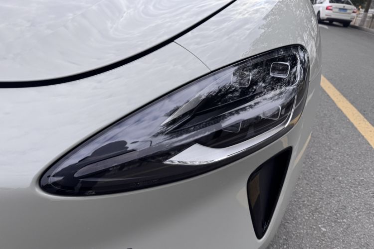 Used Xiaomi Auto SU7 2024 Rear-Drive Long-Range Intelligent Driving Version Left Front Headlight