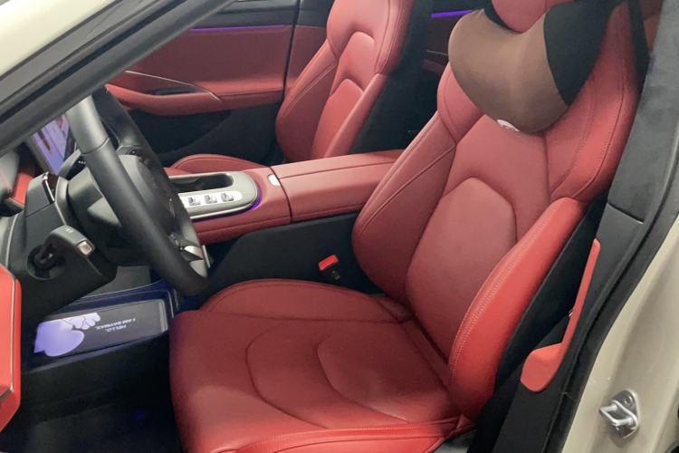 Used Xiaomi Auto SU7 2024 Four-Wheel Drive Ultra-Long Range Advanced Intelligent Driving Max Edition Left Front Seat
