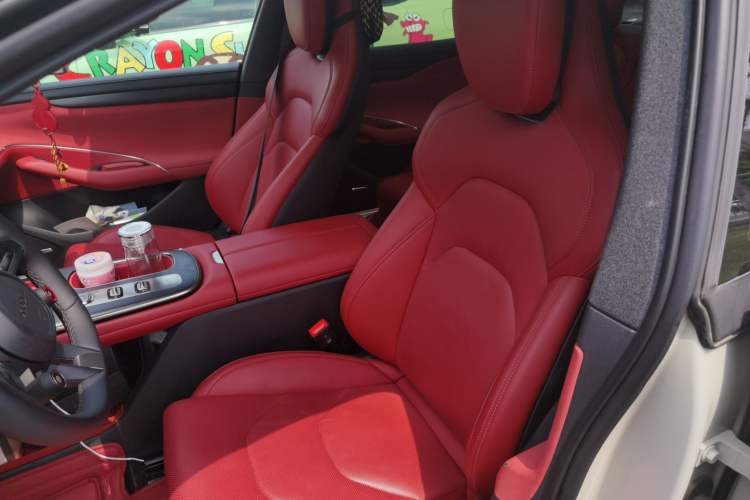 Used Xiaomi Auto SU7 2024 Rear-Drive Long-Range Intelligent Driving Version Left Front Seat