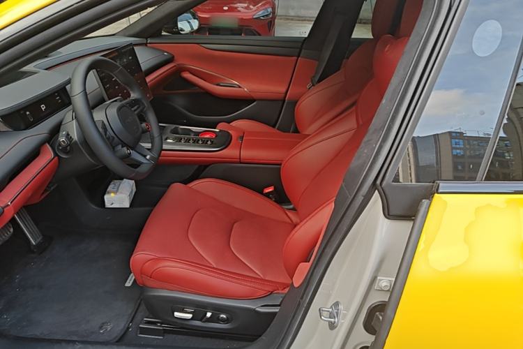 Used Xiaomi Auto SU7 2024 Four-Wheel Drive Ultra-Long Range Advanced Intelligent Driving Max Edition Left Front Seat