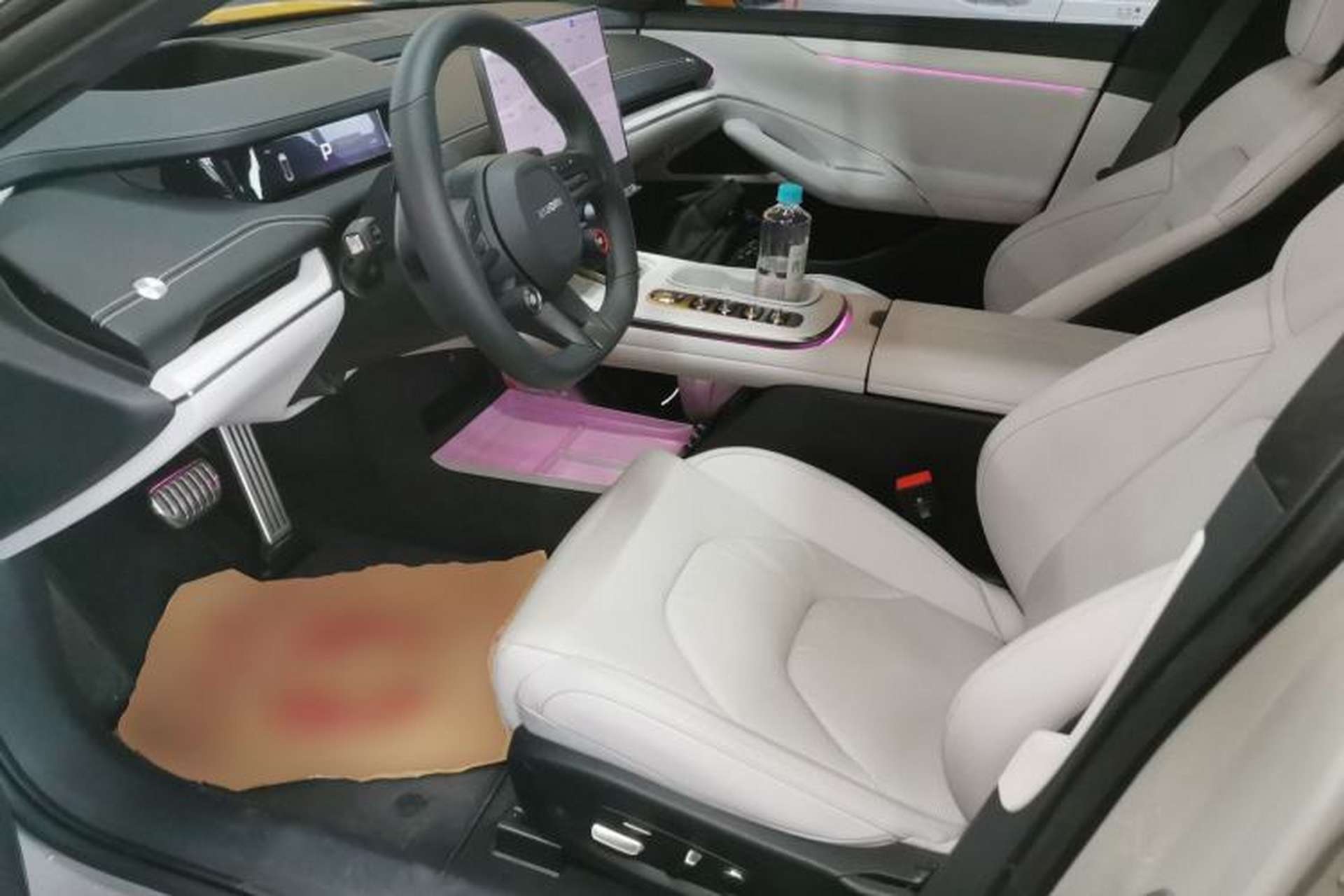 Used Xiaomi Auto SU7 2024 Four-Wheel Drive Ultra-Long Range Advanced Intelligent Driving Max Edition Left Front Seat