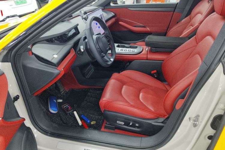 Used Xiaomi Auto SU7 2024 Rear-Drive Ultra-Long Range Advanced Pro-Level Intelligent Driving Version Left Front Seat