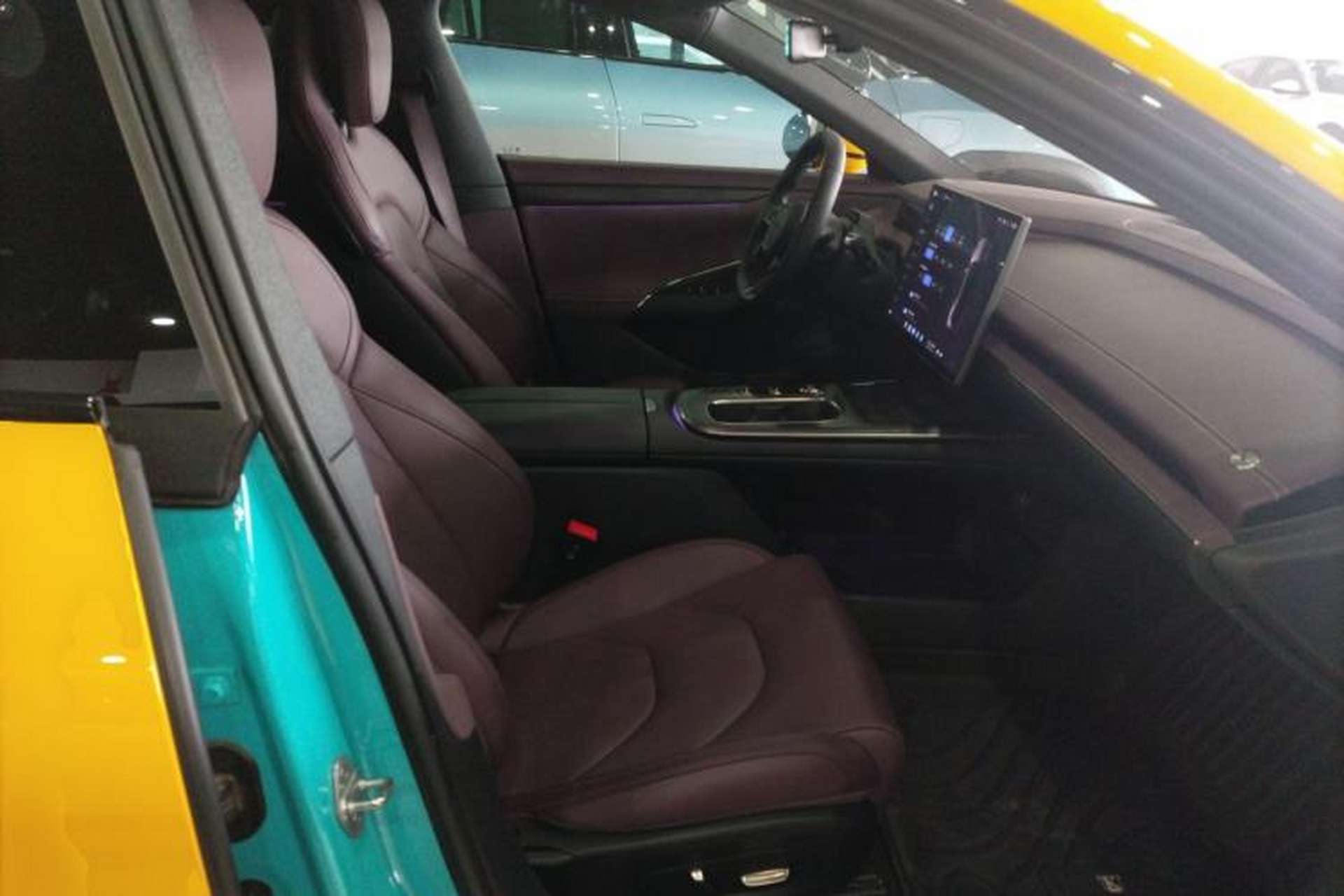 Used Xiaomi Auto SU7 2024 Rear-Drive Long-Range Intelligent Driving Version Right Front Seat