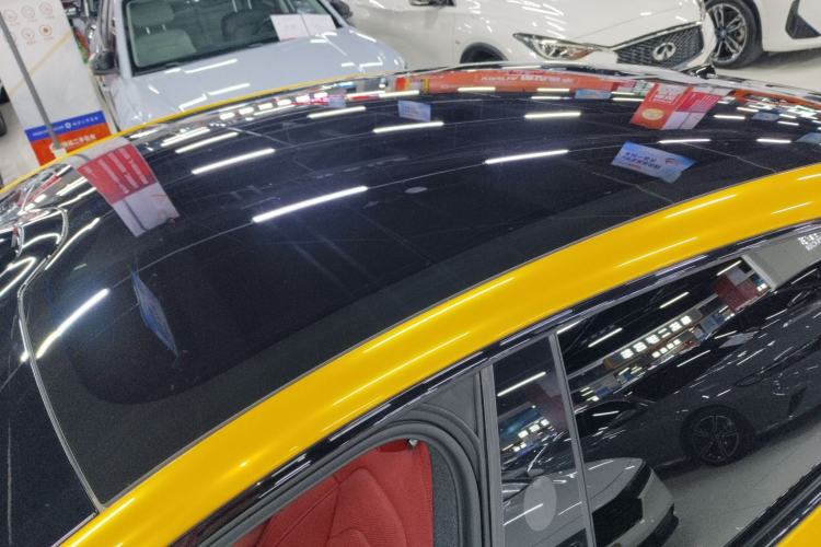 Used Xiaomi Auto SU7 2024 Rear-Drive Ultra-Long Range Advanced Pro-Level Intelligent Driving Version Roof