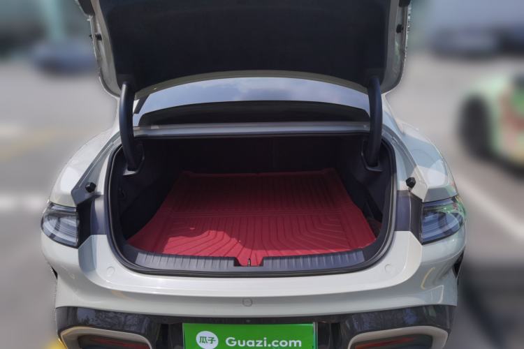 Used Xiaomi Auto SU7 2024 Rear-Drive Long-Range Intelligent Driving Version Trunk