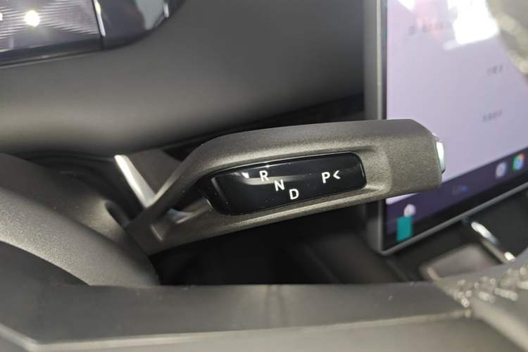 Used Xiaomi Auto SU7 2026 Model Pro Gear Lever