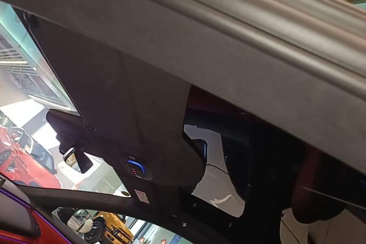 Used Xiaomi Auto SU7 2026 Model Max Headliner