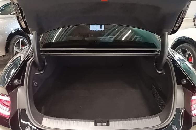 Used Xiaomi Auto SU7 2026 Model Max Trunk