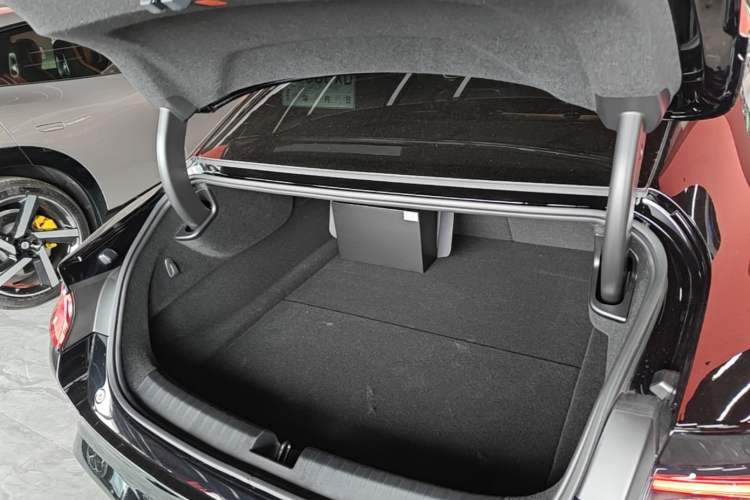 Used Xiaomi Auto SU7 2026 Model Pro Trunk