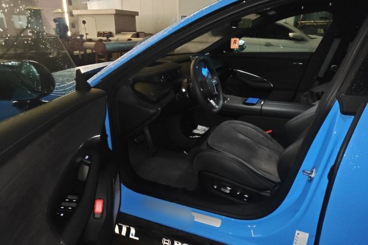 Used Xiaomi Auto SU7 2026 Model Standard Edition Driver Seat