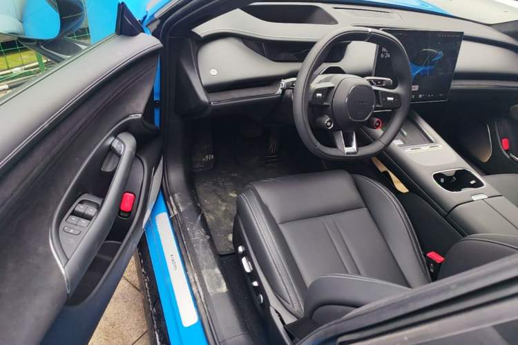 Used Xiaomi Auto SU7 2026 Model Standard Edition Driver Seat