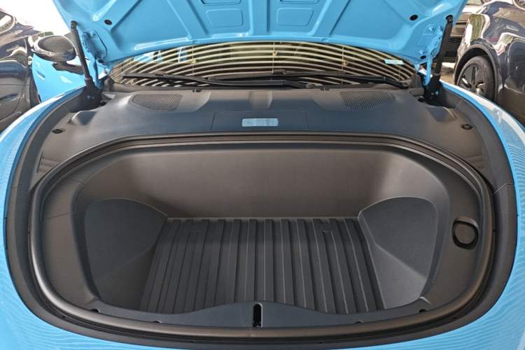 Used Xiaomi Auto SU7 2026 Model Pro Engine Bay