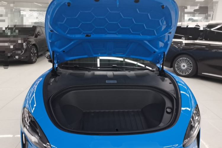 Used Xiaomi Auto SU7 2026 Model Standard Edition Engine Bay