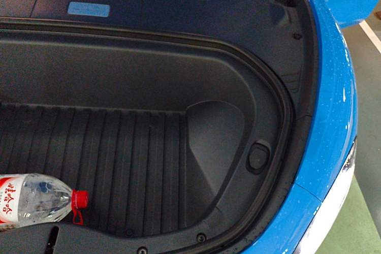 Used Xiaomi Auto SU7 2026 Model Standard Edition Engine Bay Left
