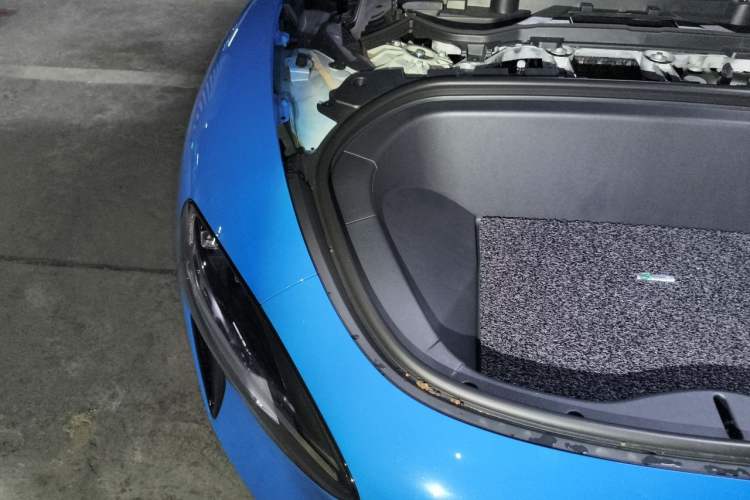 Used Xiaomi Auto SU7 2026 Model Max Engine Bay Right
