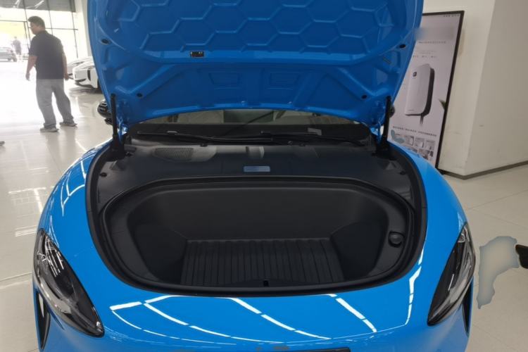 Used Xiaomi Auto SU7 2026 Model Standard Edition Engine Bay