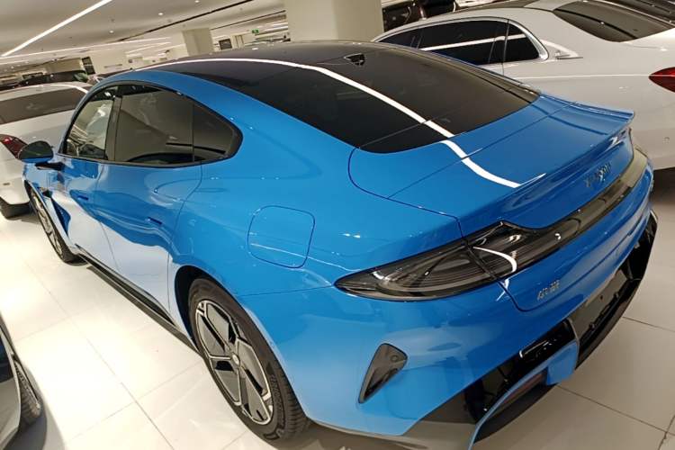Used Xiaomi Auto SU7 2026 Model Standard Edition Exterior 2