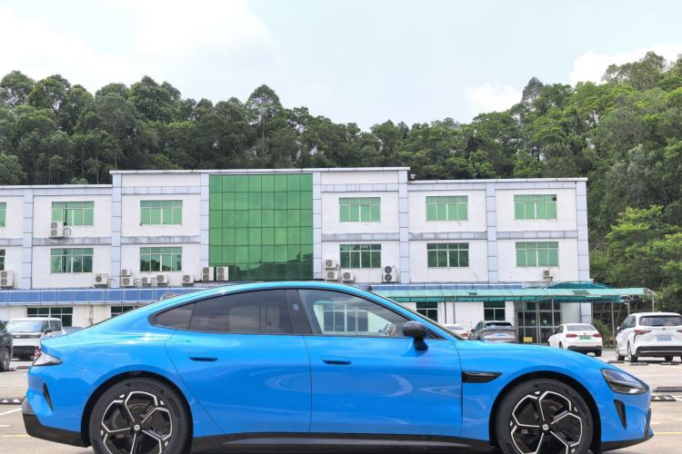 Used Xiaomi Auto SU7 2026 Model Standard Edition Exterior 3