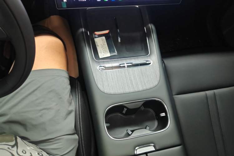 Used Xiaomi Auto SU7 2026 Model Standard Edition Gear Lever
