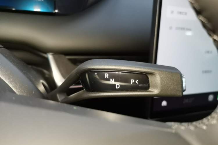 Used Xiaomi Auto SU7 2026 Model Pro Gear Lever