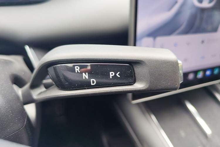Used Xiaomi Auto SU7 2026 Model Standard Edition Gear Lever
