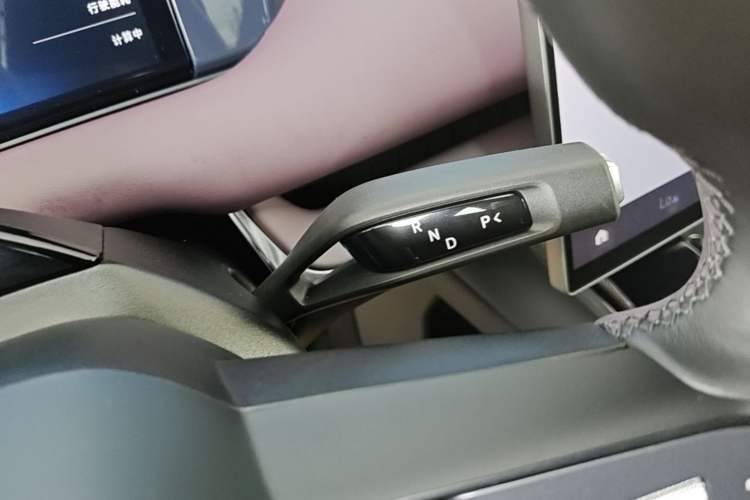 Used Xiaomi Auto SU7 2026 Model Standard Edition Gear Lever
