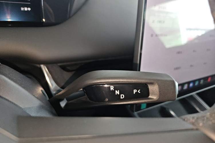 Used Xiaomi Auto SU7 2026 Model Pro Gear Lever