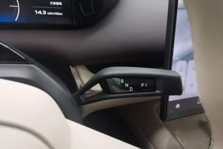 Used Xiaomi Auto SU7 2026 Model Standard Edition Gear Lever