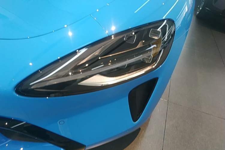 Used Xiaomi Auto SU7 2026 Model Standard Edition Left Front Headlight