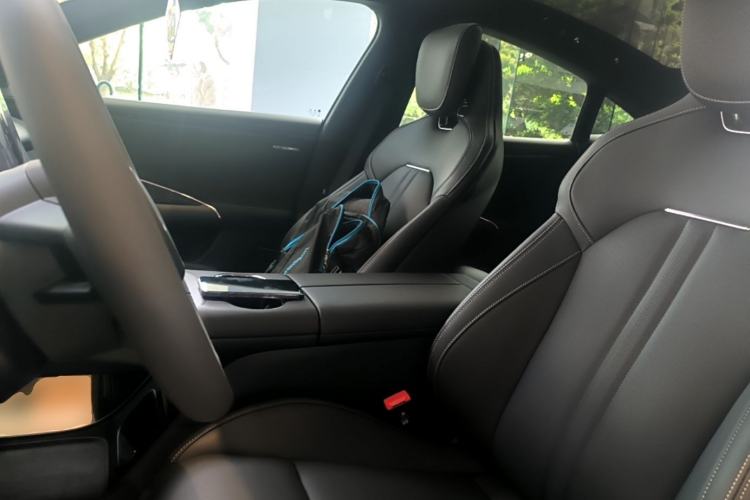 Used Xiaomi Auto SU7 2026 Model Pro Left Front Seat