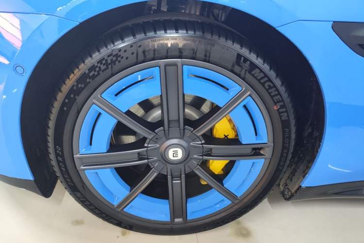 Used Xiaomi Auto SU7 2026 Model Pro Left Front Wheel Hub