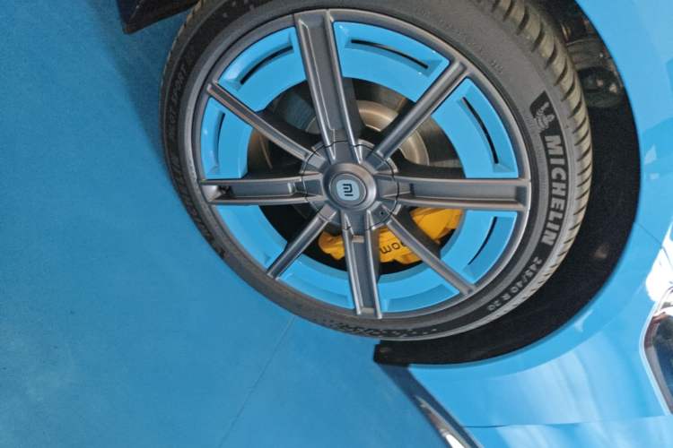 Used Xiaomi Auto SU7 2026 Model Pro Left Front Wheel Hub