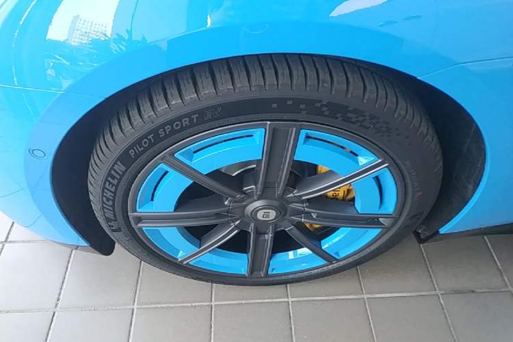 Used Xiaomi Auto SU7 2026 Model Pro Left Front Wheel Hub