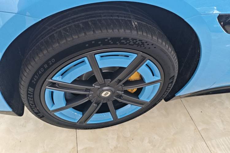 Used Xiaomi Auto SU7 2026 Model Pro Left Front Wheel Hub