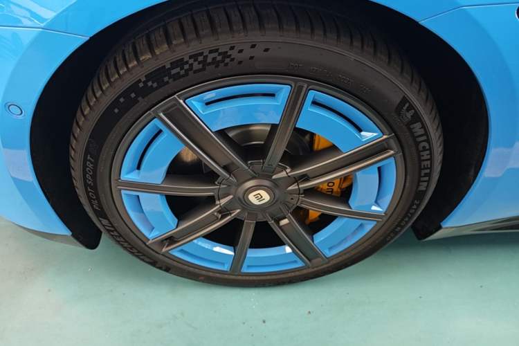 Used Xiaomi Auto SU7 2026 Model Pro Left Front Wheel Hub