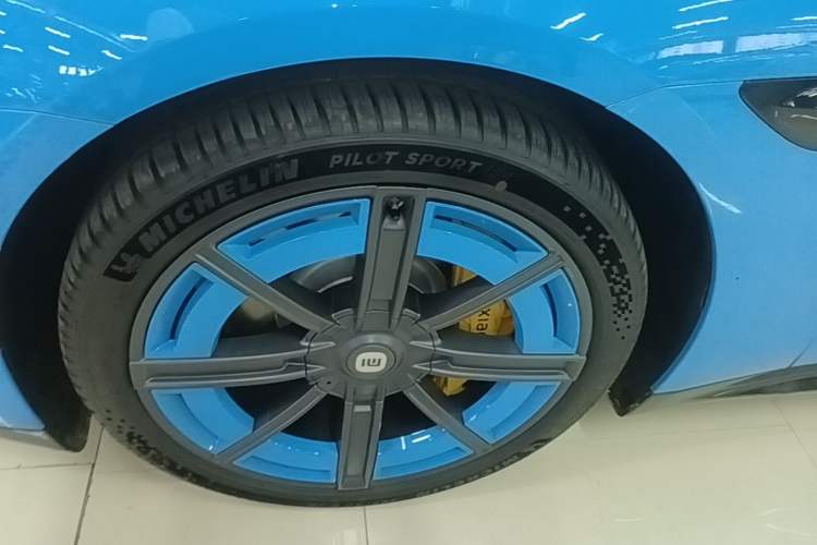 Used Xiaomi Auto SU7 2026 Model Standard Edition Left Front Wheel Hub
